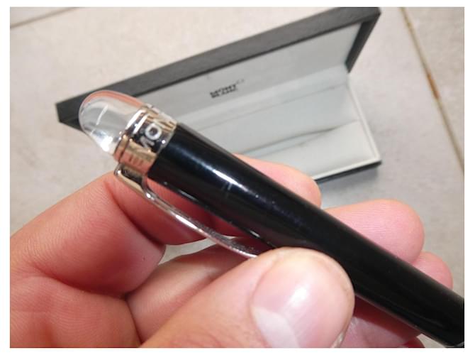stylo montblanc starwalker avec sa boite Noir - vue 3