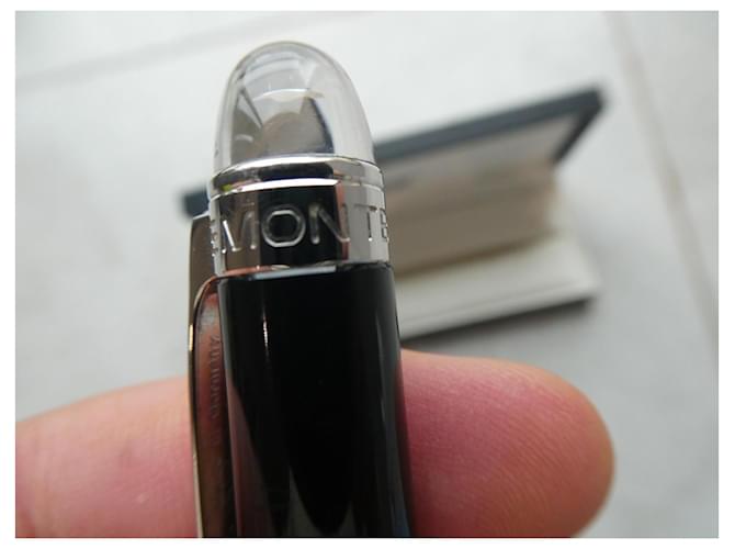 stylo montblanc starwalker avec sa boite Noir - vue 8