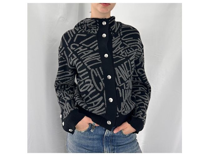 Chanel Kapuzensweater aus Kaschmir Schwarz Grau Anthrazitgrau Silber Hardware - Ansicht 2