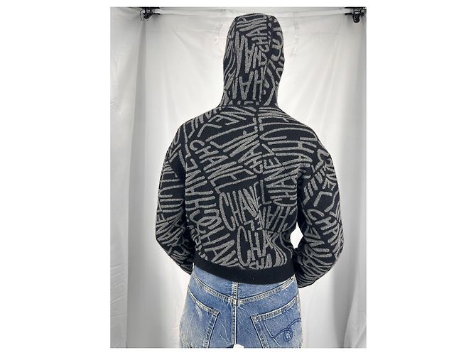 Chanel Kapuzensweater aus Kaschmir Schwarz Grau Anthrazitgrau Silber Hardware - Ansicht 3