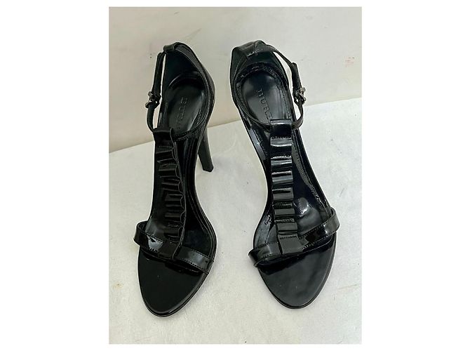 Sandali Burberry T Strap con volant in vernice nera Nero - vista 4