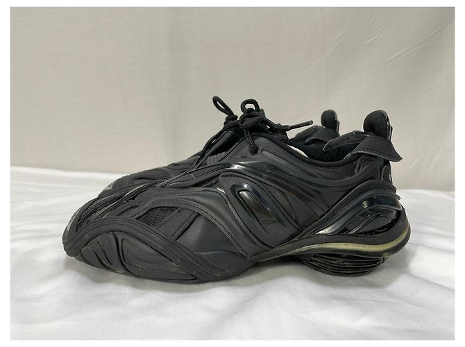Sneakers con lacci Balenciaga Tyrex in poliuretano nero - vista 12
