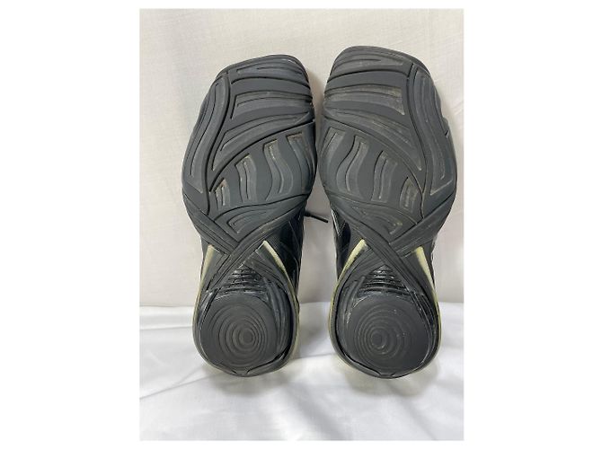 Sneakers con lacci Balenciaga Tyrex in poliuretano nero - vista 14