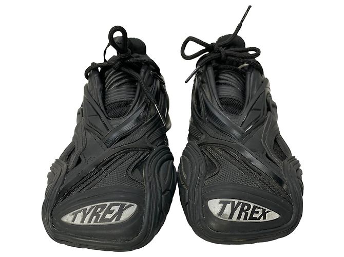 Sneakers con lacci Balenciaga Tyrex in poliuretano nero - vista 2