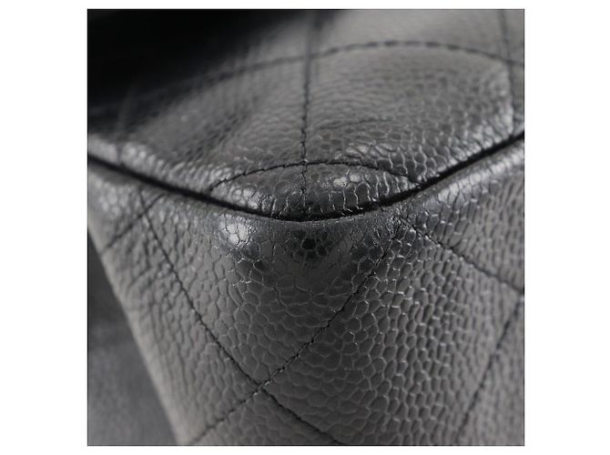 Bolsa de ombro em pele caviar Chanel A58600 Preto - vista 4
