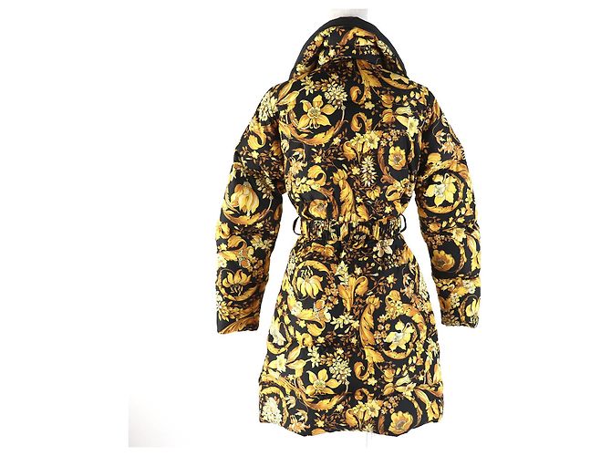 Abrigo de mujer con hebilla de Medusa Barroca Versace - vista 3