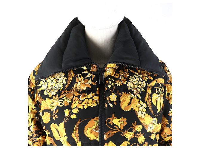 Abrigo de mujer con hebilla de Medusa Barroca Versace - vista 5