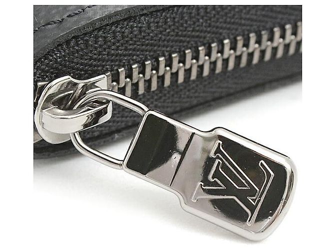 Porte-monnaie Zippy Monogram Eclipse M81662 de Louis Vuitton Noir - vue 6