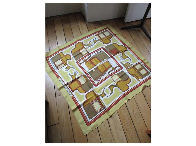 Foulard in seta Hermès Les Coupés Multicolore - vista 2