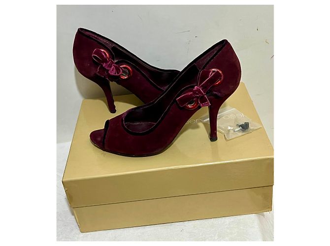 Sergio Rossi Scarpe peep toe in velluto borgogna con bordino in velluto e fiocco Bordò Porpora - vista 4