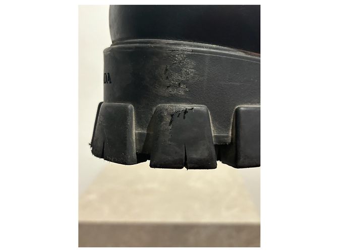 Botas PRADA T.EU 41.5 Cuero Negro - vista 13