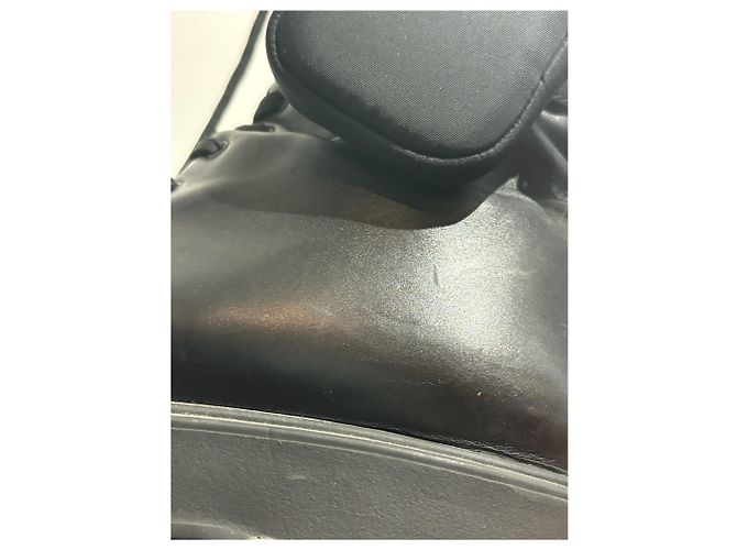 Botas PRADA T.EU 41.5 Cuero Negro - vista 2