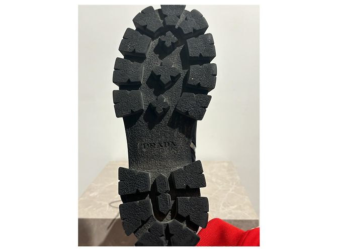 Botas PRADA T.EU 41.5 Cuero Negro - vista 8