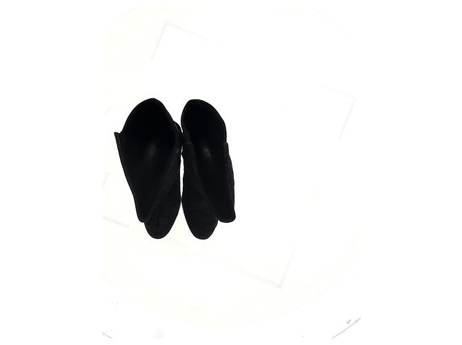Botas de tacón alto de terciopelo negro con estampado de cocodrilo de Stuart Weitzman, hasta la rodilla - vista 11
