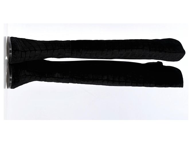 Botas de tacón alto de terciopelo negro con estampado de cocodrilo de Stuart Weitzman, hasta la rodilla - vista 8