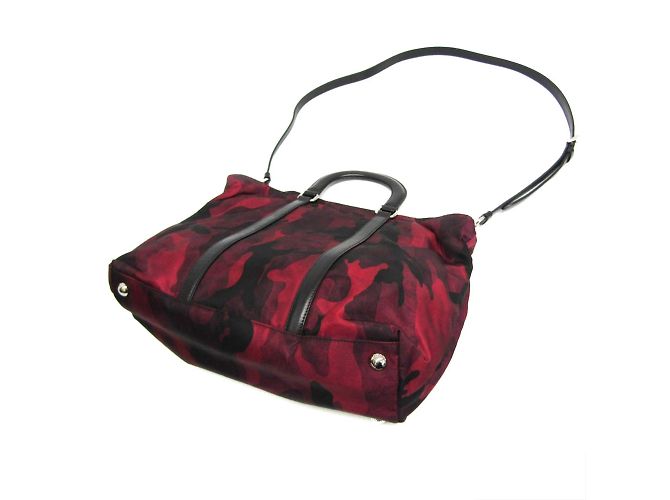 Borsa a spalla Prada in tessuto camouflage Rosso - vista 2
