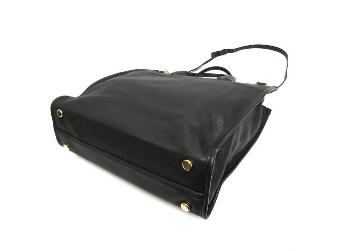 Mittlere Leder-Schultertasche mit Gucci-Logo Schwarz - Ansicht 2