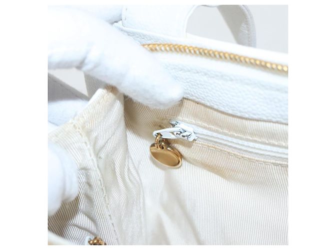 Borsa a spalla CHANEL in pelle caviar bianca oro CC Auth bs19456 Bianco D'oro - vista 25