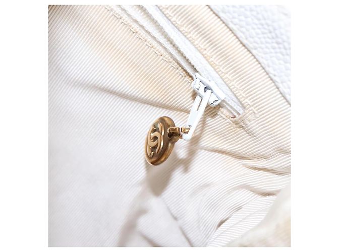 Borsa a spalla CHANEL in pelle caviar bianca oro CC Auth bs19456 Bianco D'oro - vista 27