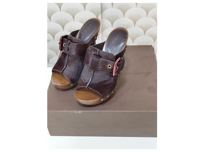 Sandali Louis Vuitton con Zeppa in Pelle Marrone - vista 3