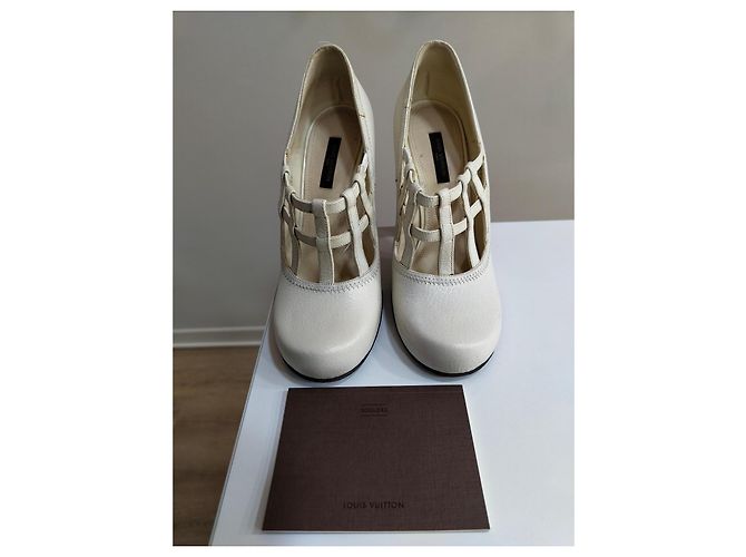 Louis Vuitton Leder Pumps mit Blockabsatz Cremeweiß Aus weiß - Ansicht 10