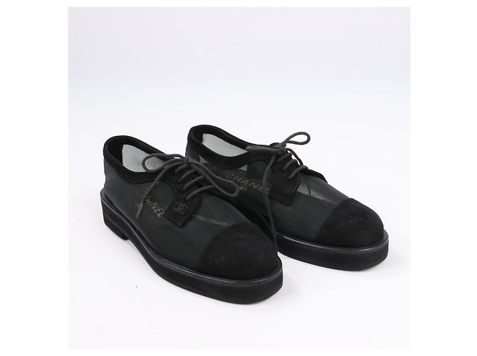 Chanel Coco CC Oxfords mit Wildleder-Spitze in Schwarz und Mesh, Größe 37 EU - Ansicht 2