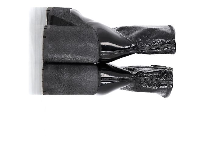 Miu Miu Stretch-Plattformstiefel aus schwarzem Naplak-Leder - Ansicht 11