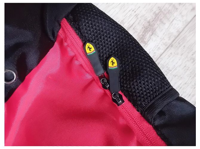 Autre Marque Zaino Ferrari nero e rosso - vista 3