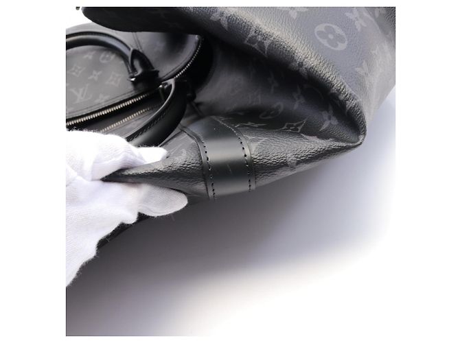 Sac Boston Keepall Bandoulière 55 Louis Vuitton M40605 Noir - vue 7