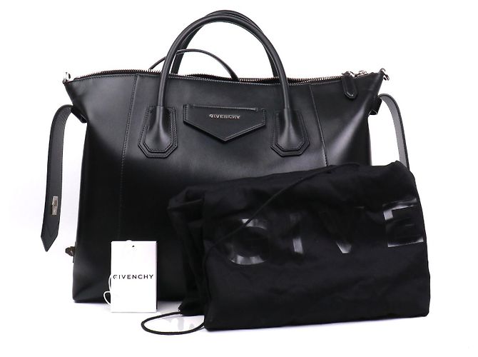 GIVENCHY - Sac à main Antigona soft moyen en cuir lisse noir - vue 9