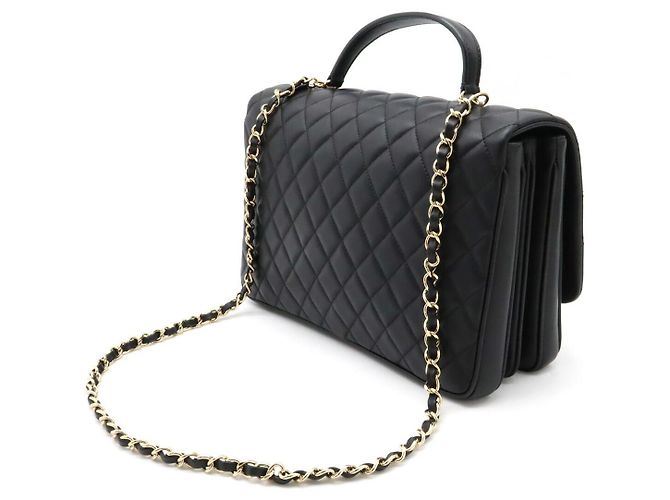 Bolsa de mão Chanel em couro de cordeiro matelassé com marca Coco Preto - vista 2
