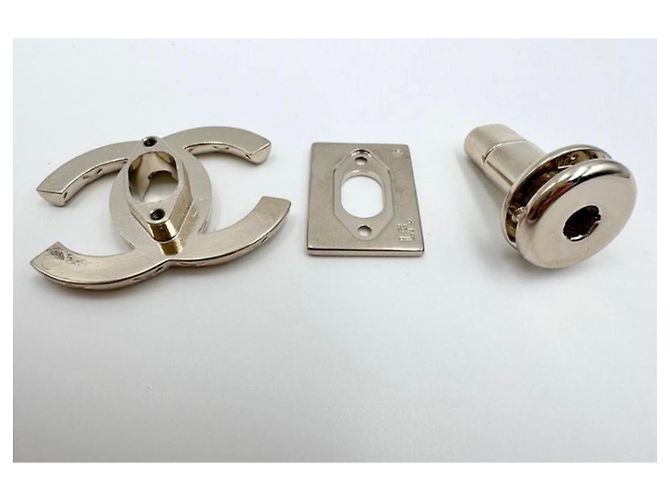 CHANEL chiusura  CC turnlock light gold D'oro - vista 6