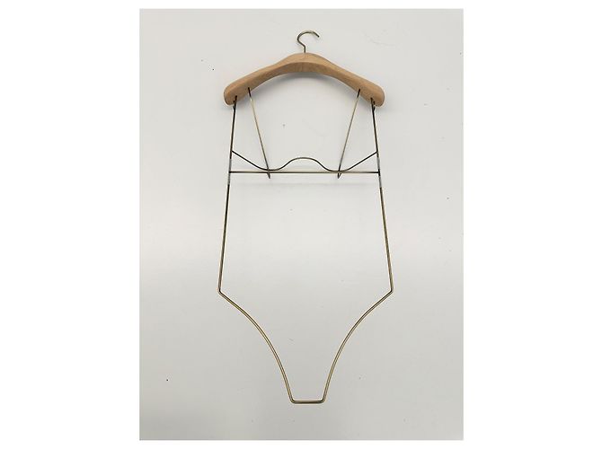 Dior set clothes hangers - view 12