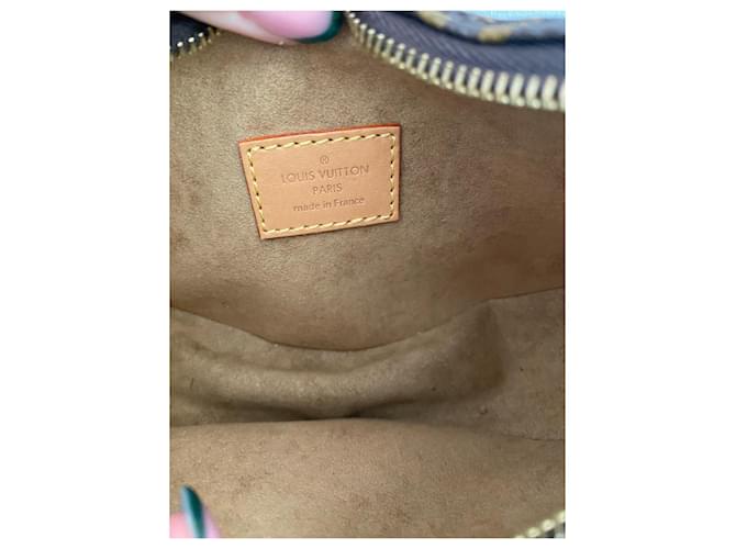 Borsa a mano Louis Vuitton Loop Monogram Canvas Marrone D'oro Caramello - vista 15