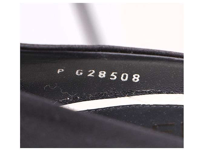 Timeless Pumps Chanel con logo sul retro in raso nero - vista 15