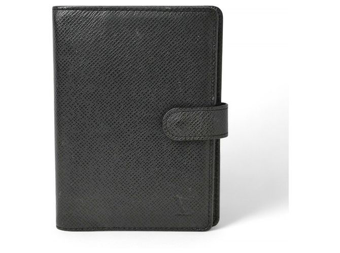 Copertura agenda PM Taiga Louis Vuitton Grigio - vista 2