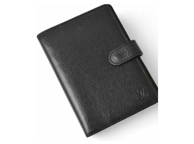 Copertura agenda PM Taiga Louis Vuitton Grigio - vista 3