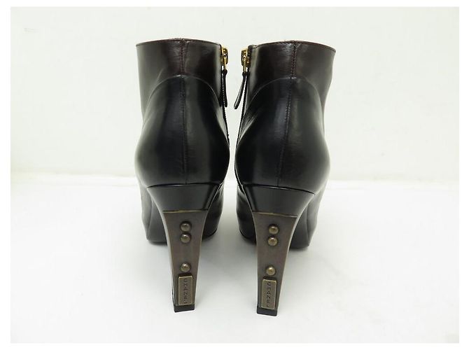 NUOVE STIVALI BICOLOR CHANEL G29228 39.5 BORDEAUX NERO - vista 5