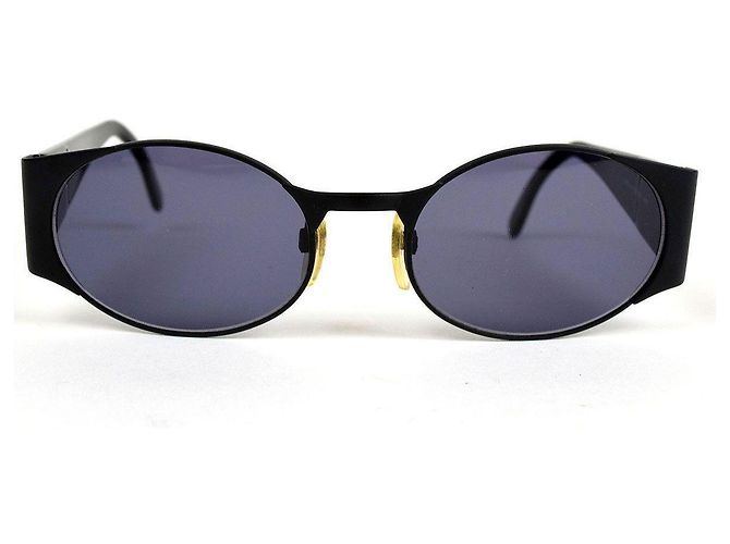 Occhiali da sole Chanel neri e dorati in plastica Nero D'oro - vista 2