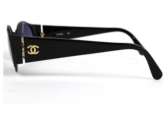 Occhiali da sole Chanel neri e dorati in plastica Nero D'oro - vista 4