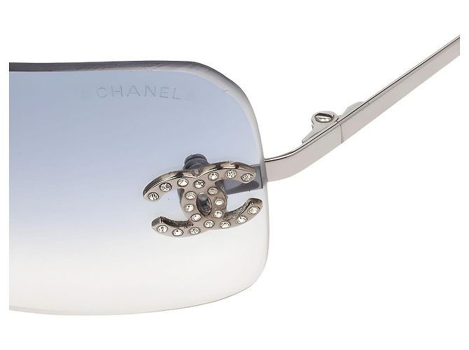 Occhiali da sole Chanel blu e argento in plastica - vista 4
