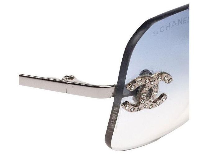 Occhiali da sole Chanel blu e argento in plastica - vista 6