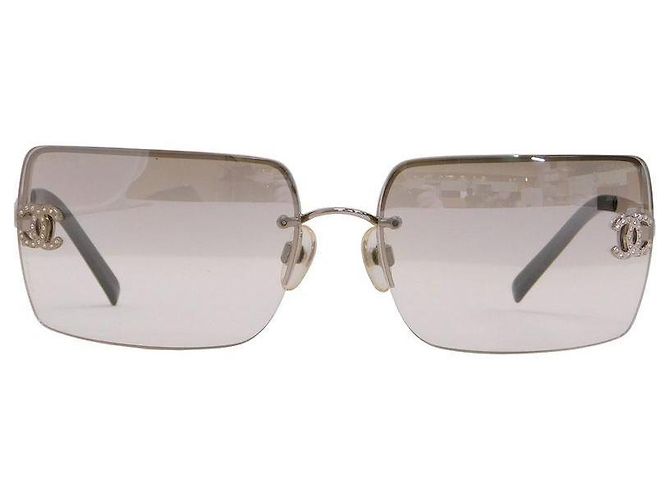 Occhiali da sole Chanel CC Logo Strass Grigio Argento Silver hardware - vista 2