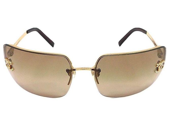 Occhiali da sole Chanel Swarovski CC Logo Marrone Oro D'oro Marrone chiaro - vista 2