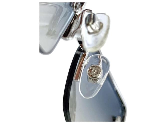Occhiali da sole Chanel blu e argento in plastica - vista 10