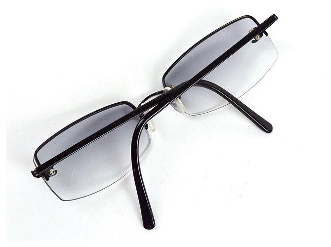 Gafas de sol Chanel CC Logo sin montura con strass negros - vista 6