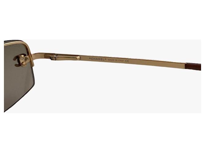 Occhiali da sole Chanel Marrone Oro Plastica D'oro - vista 3