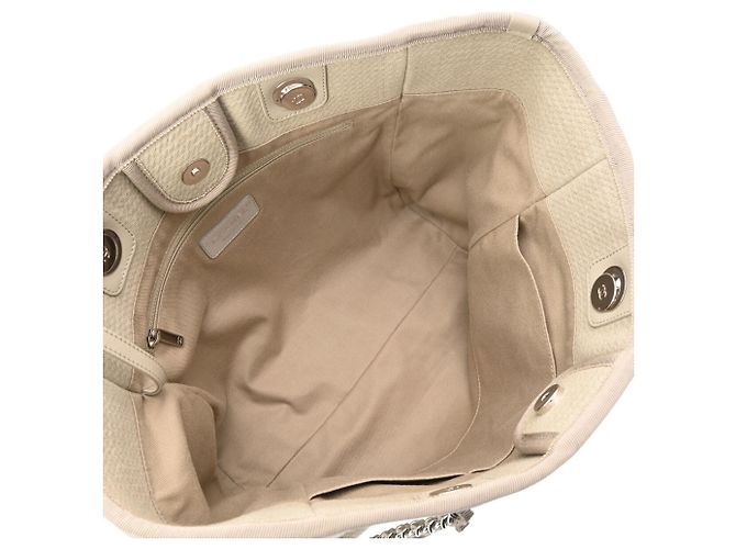 CHANEL Deauville MM Sac Tote Greige Gris - vue 11