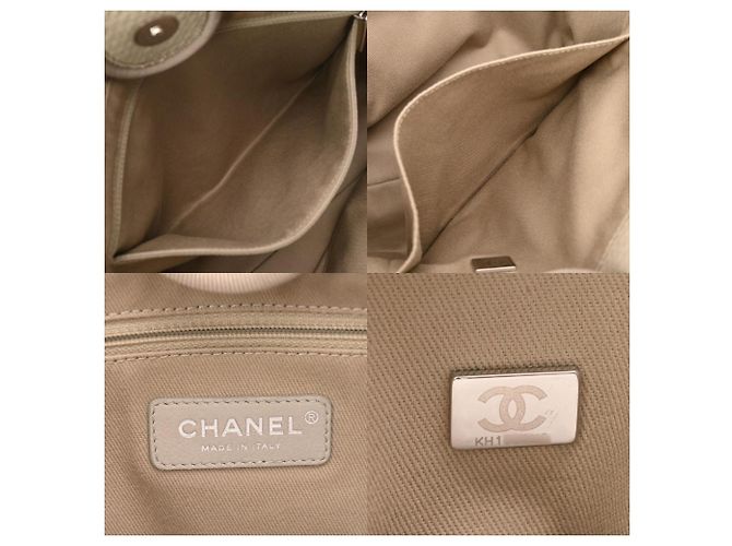 CHANEL Deauville MM Sac Tote Greige Gris - vue 12