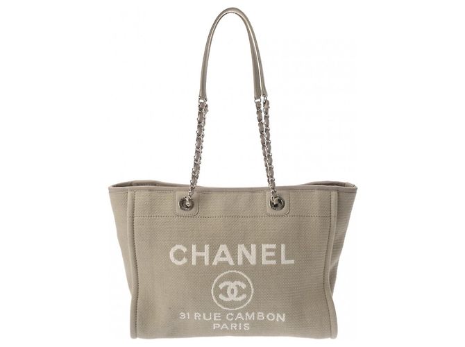 CHANEL Deauville MM Sac Tote Greige Gris - vue 2